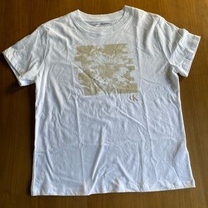 CALVIN KLEIN FLORAL T SHIRT